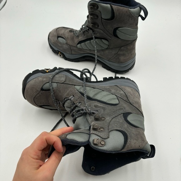 L.L. Bean Men’s 7 Winter Vibram 200 Gram Primaloft Snow Boots - Picture 4 of 7